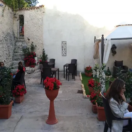 Residenza Storica Le Civette 3* Castel del Monte (Abruzzo)