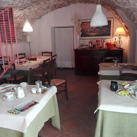 Residenza Storica Le Civette 3* Castel del Monte (Abruzzo)