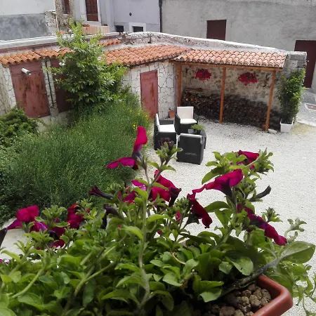 Residenza Storica Le Civette קסטל דה מונטה