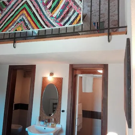 בית הארחה Residenza Storica Le Civette קסטל דה מונטה