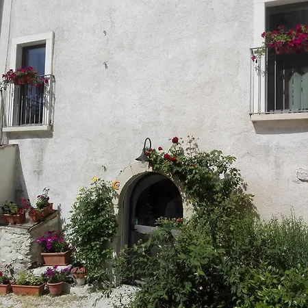 Residenza Storica Le Civette Castel del Monte (Abruzzo)