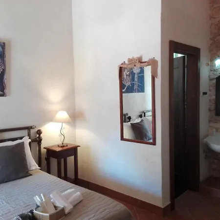 Residenza Storica Le Civette Castel del Monte (Abruzzo)