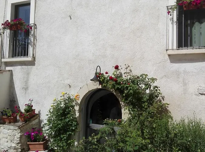Residenza Storica Le Civette Castel del Monte (Abruzzo)